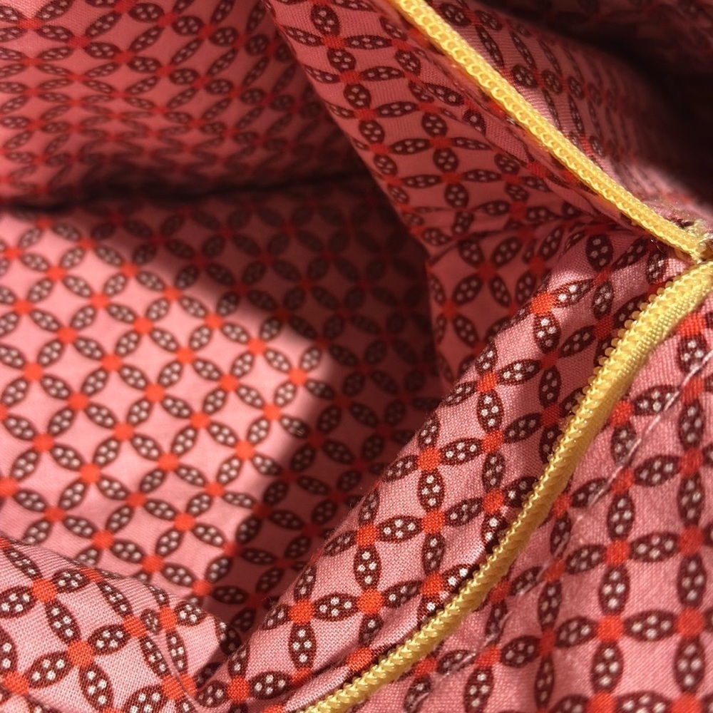 Vera Bradley Bali Gold Pattern Get Carried Away Travel Tote and Card Holder Set - Picture 4 of 16